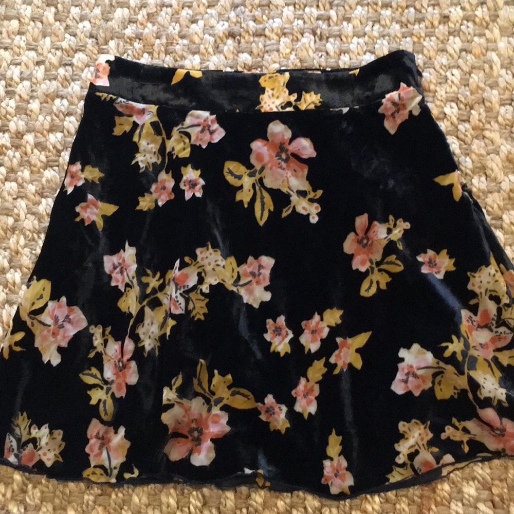 NWOT Free People black floral skirt size 2